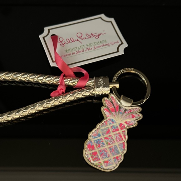 NWT Lilly Pulitzer Wristlet Key Chain - Picture 7 of 8